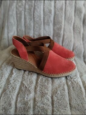 Born Coral Suede Espadrille Wedge Sandals Size 9 Leather Slingback Comfort